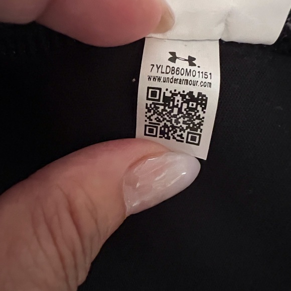 EUC Women’s UNDER ARMOUR Unstoppable Full Zip Hoodie Jacket - Medium - Picture 11 of 11